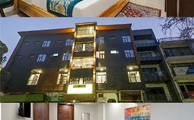 Hotel Ashram View With Luxury Near Nizamuddin Railway Station